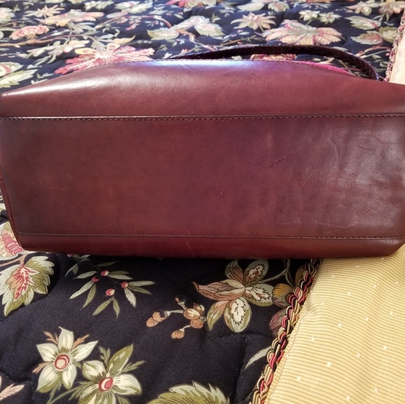Brighton Tapesstry Red Fabric & Brown Leather Shoulder Bag - Picture 4 of 8
